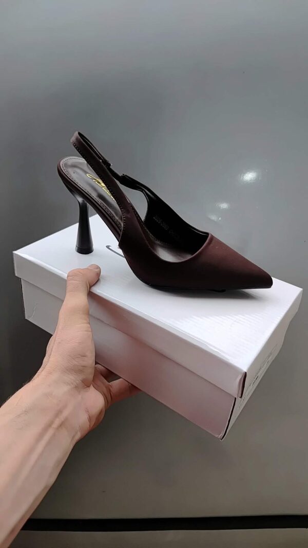 att-fzhlc2k_womkqozn74u-gy5ujhbgoaqgwci4ceqdfvg Escarpin satin Canada