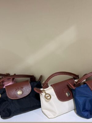 img_0121 Pochette Burberry mini