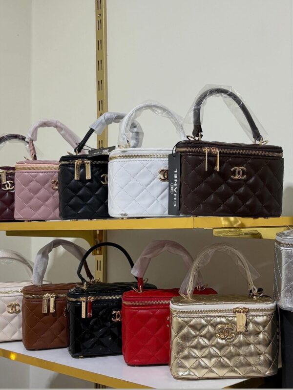 img_0122 Sac Chanel vanité