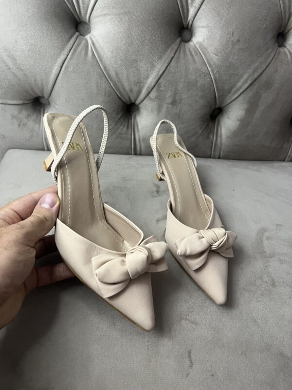 Escarpin Zara papillon chargé noir