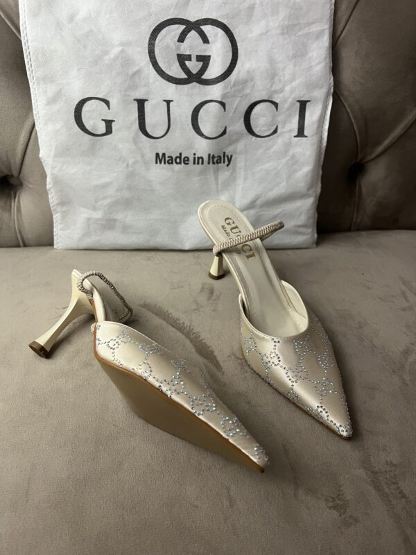 Talon Gucci beige
