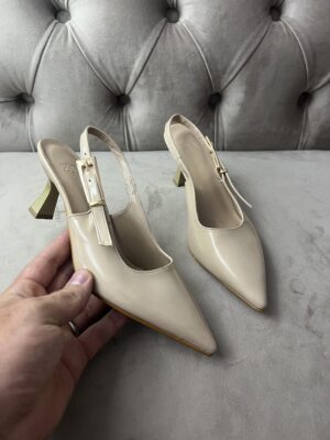 img_1571 Escarpin Zara glacé beige