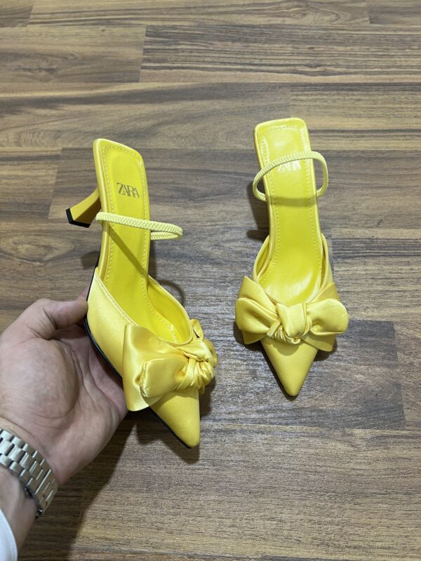 Escarpin Zara papillon chargé