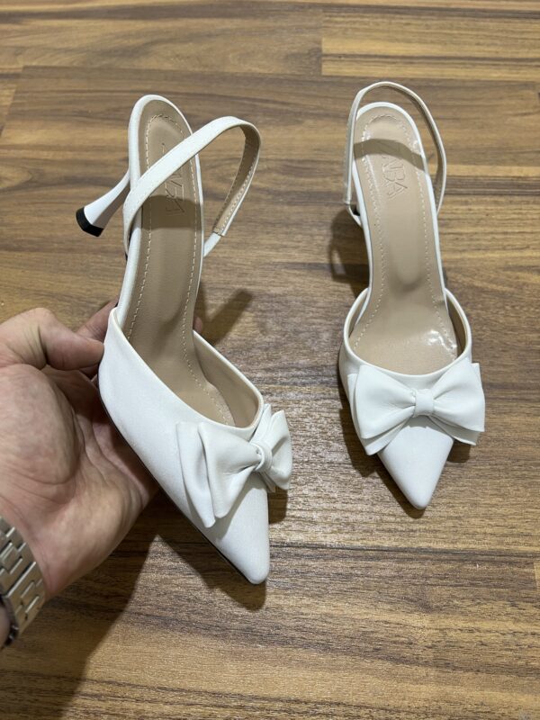 Escarpin Zara papillon chargé