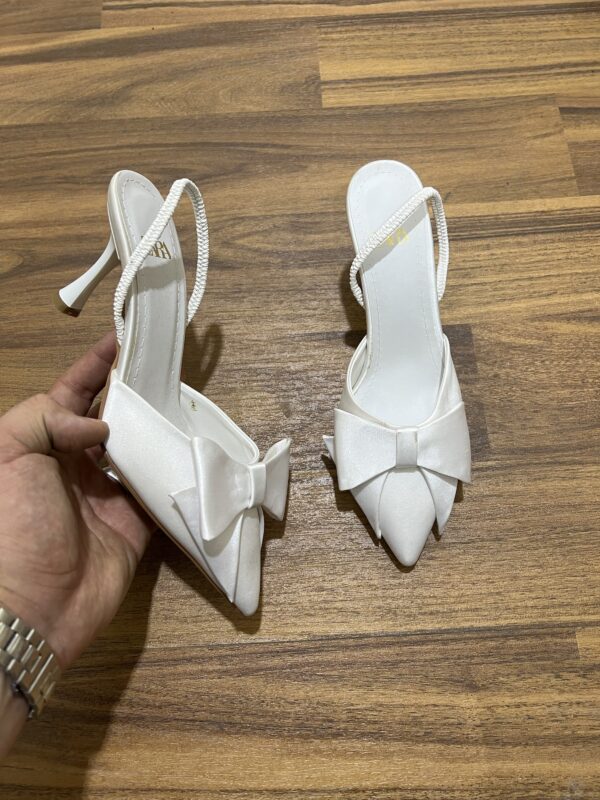img_9628-2 Escarpin papillon satin