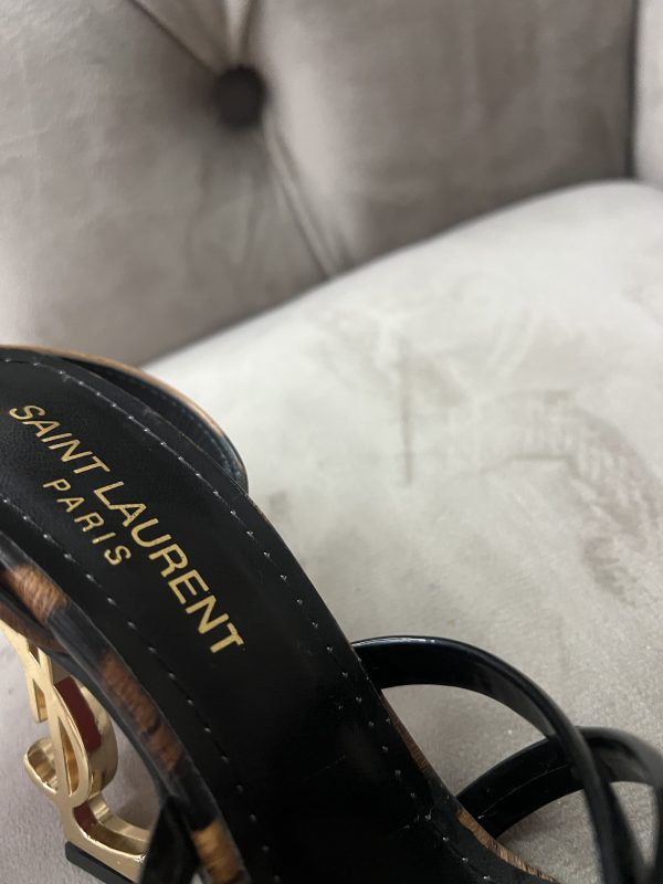 Sandale YSL léopard promo