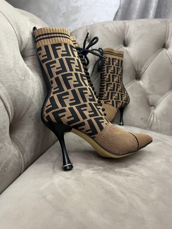Boots FENDI class