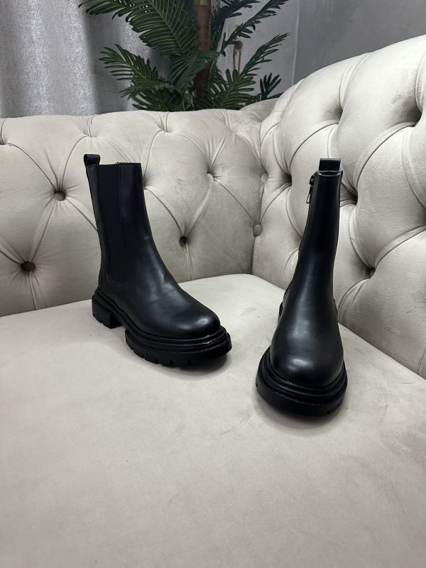 BOOT AR