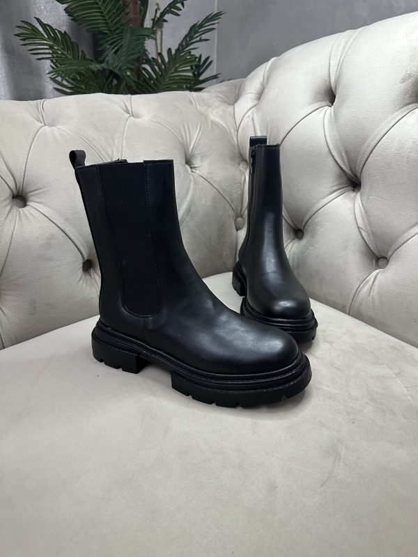 BOOT AR