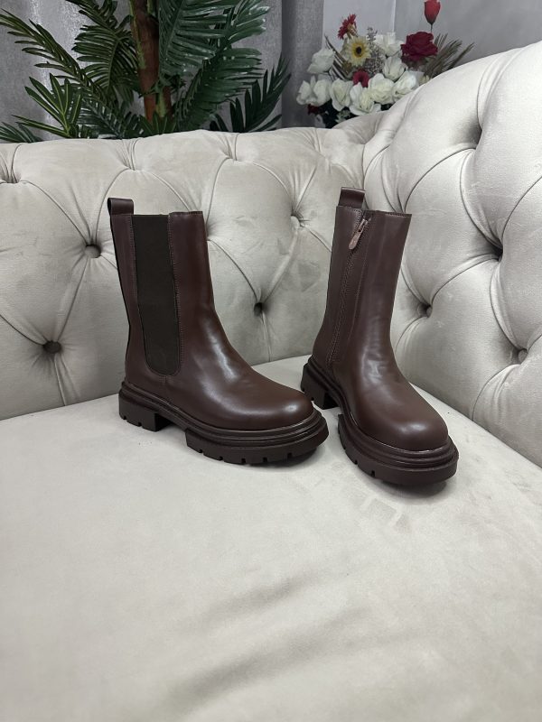BOOT AR